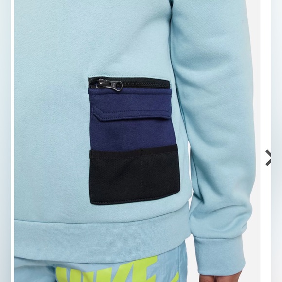 Nike Boys’ Cargo Pocket French Terry Crewneck Sweatshirt NWT - Picture 2 of 3